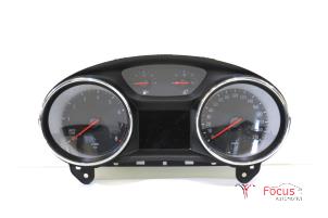 Gebruikte Cockpit Opel Astra K 1.2 Turbo 12V Prijs € 175,00 Margeregeling aangeboden door Focus Automotive