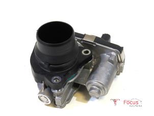 Gebruikte Gasklephuis Opel Astra K 1.2 Turbo 12V Prijs € 70,00 Margeregeling aangeboden door Focus Automotive