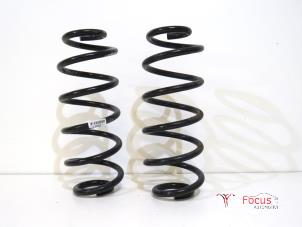 Gebruikte Veer Torsie achter Opel Astra K 1.2 Turbo 12V Prijs € 30,00 Margeregeling aangeboden door Focus Automotive
