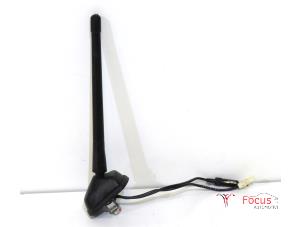 Gebruikte Antenne Mitsubishi Space Star (A0) 1.0 12V Prijs € 35,00 Margeregeling aangeboden door Focus Automotive