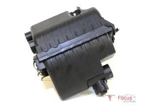 Gebruikte Luchtfilterhuis Mitsubishi Space Star (A0) 1.0 12V Prijs € 49,95 Margeregeling aangeboden door Focus Automotive