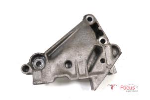 Gebruikte Motorsteun Volkswagen Golf VIII Variant (GC5) 2.0 TDI BlueMotion 16V Prijs € 15,00 Margeregeling aangeboden door Focus Automotive