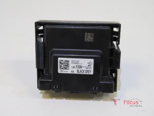 Gebruikte Gateway module Opel Astra K 1.2 Turbo 12V Prijs € 19,95 Margeregeling aangeboden door Focus Automotive