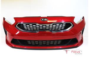 Gebruikte Voorbumper Kia Ceed (CDB5/CDBB) 1.0i T-GDi 12V Prijs € 475,00 Margeregeling aangeboden door Focus Automotive