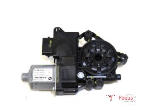 Gebruikte Portierruitmotor Kia Ceed (CDB5/CDBB) 1.0i T-GDi 12V Prijs € 44,95 Margeregeling aangeboden door Focus Automotive