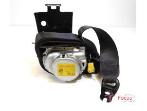 Gebruikte Veiligheidsgordel links-achter Opel Astra K 1.2 Turbo 12V Prijs € 150,00 Margeregeling aangeboden door Focus Automotive