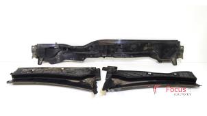 Gebruikte Paravan Peugeot 208 II (UB/UH/UP) 1.2 Vti 12V PureTech 75 Prijs € 74,95 Margeregeling aangeboden door Focus Automotive