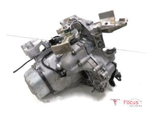 Gebruikte Versnellingsbak Peugeot 208 II (UB/UH/UP) 1.2 Vti 12V PureTech 75 Prijs € 325,00 Margeregeling aangeboden door Focus Automotive