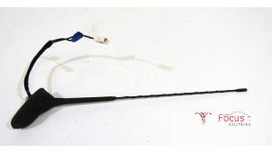 Gebruikte GPS Antenne Peugeot 208 I (CA/CC/CK/CL) 1.2 Vti 12V PureTech 82 Prijs € 14,95 Margeregeling aangeboden door Focus Automotive