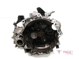 Gebruikte Versnellingsbak Volkswagen Polo VI (AW1) 1.0 MPi 12V Prijs € 375,00 Margeregeling aangeboden door Focus Automotive