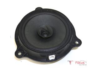 Gebruikte Luidspreker Renault Twingo III (AH) 1.0 SCe 70 12V Prijs € 9,95 Margeregeling aangeboden door Focus Automotive