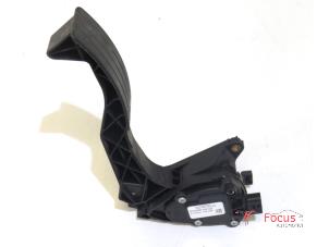 Gebruikte Gaspedaalpositie Sensor Renault Twingo III (AH) 1.0 SCe 70 12V Prijs € 24,95 Margeregeling aangeboden door Focus Automotive