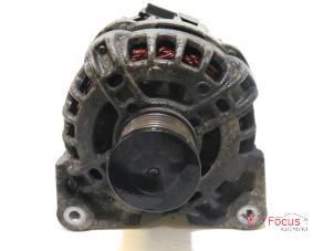 Gebruikte Dynamo Renault Twingo III (AH) 1.0 SCe 70 12V Prijs € 34,95 Margeregeling aangeboden door Focus Automotive