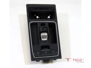 Gebruikte Selectiehendel automaat Seat Leon (KLB) 1.4 TSI e-HYBRID 204 16V Prijs € 250,00 Margeregeling aangeboden door Focus Automotive