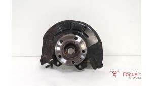 Gebruikte Fusee rechts-voor Audi A1 (8X1/8XK) Prijs € 45,00 Margeregeling aangeboden door Focus Automotive