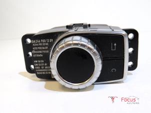 Gebruikte MMI schakelaar Mercedes A (W176) 1.5 A-180 CDI, A-180d 16V Prijs € 20,00 Margeregeling aangeboden door Focus Automotive