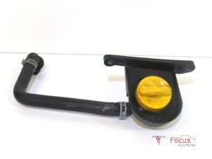 Gebruikte Vulpijp olie Renault Scénic IV (RFAJ) 1.3 TCE 140 16V Prijs € 19,95 Margeregeling aangeboden door Focus Automotive