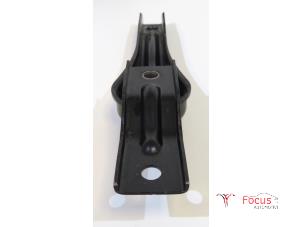 Gebruikte Motorsteun Volkswagen Golf VII (AUA) 1.6 TDI 16V Prijs € 8,95 Margeregeling aangeboden door Focus Automotive