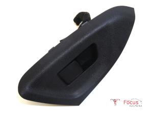 Gebruikte Raam schakelaar elektrisch Citroen C1 1.0 Vti 68 12V Prijs € 10,00 Margeregeling aangeboden door Focus Automotive