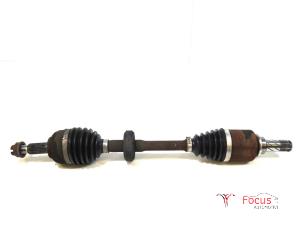 Gebruikte Steekas links-voor Renault Twingo II (CN) 1.5 dCi 90 FAP Prijs € 19,95 Margeregeling aangeboden door Focus Automotive