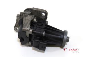 Gebruikte EGR Klep Mercedes A (W176) 1.5 A-180 CDI, A-180d 16V Prijs € 34,95 Margeregeling aangeboden door Focus Automotive