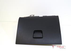 Gebruikte Handschoenenkastje Citroen C3 Aircross I (2C/2R) 1.2 PureTech 82 Prijs € 44,95 Margeregeling aangeboden door Focus Automotive