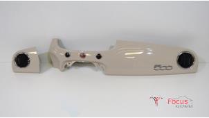 Gebruikte Dashboard sierlijst Fiat 500 (312) 1.2 Prijs € 99,95 Margeregeling aangeboden door Focus Automotive
