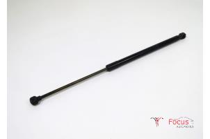 Gebruikte Gasdemper links-achter Ford EcoSport (JK8) 1.0 EcoBoost 12V 125 Prijs € 19,95 Margeregeling aangeboden door Focus Automotive