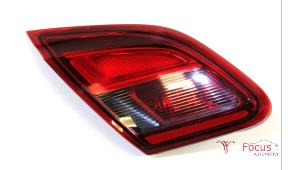 Gebruikte Achterlicht links Opel Corsa E 1.4 16V Prijs € 19,95 Margeregeling aangeboden door Focus Automotive