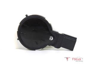 Gebruikte Regensensor Ford Focus 3 1.0 Ti-VCT EcoBoost 12V 125 Prijs € 12,95 Margeregeling aangeboden door Focus Automotive