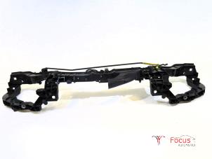 Gebruikte Voorfront Ford Focus 3 1.0 Ti-VCT EcoBoost 12V 125 Prijs € 64,95 Margeregeling aangeboden door Focus Automotive