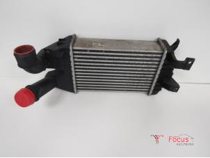 Gebruikte Intercooler Opel Astra H GTC (L08) 1.3 CDTI 16V Ecotec Prijs € 30,00 Margeregeling aangeboden door Focus Automotive