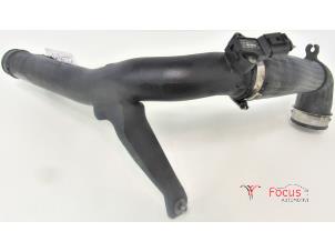 Gebruikte Intercooler Buis Seat Ibiza IV (6J5) 1.4 TDI Prijs € 14,95 Margeregeling aangeboden door Focus Automotive