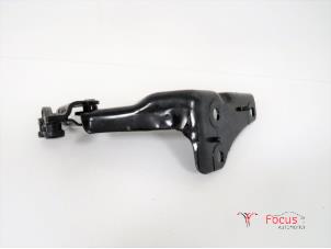 Gebruikte Schuifdeurrol rechts Peugeot Partner (GC/GF/GG/GJ/GK) 1.6 HDI 90 16V Prijs € 20,00 Margeregeling aangeboden door Focus Automotive