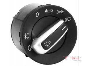 Gebruikte Licht Schakelaar Volkswagen Tiguan (5N1/2) 2.0 TDI 16V 4Motion Prijs € 18,09 Inclusief btw aangeboden door Focus Automotive