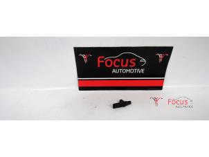 Gebruikte Nokkenas Sensor Volkswagen Golf VI Cabrio (1K) 2.0 TDI 16V Prijs € 18,15 Inclusief btw aangeboden door Focus Automotive