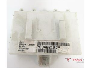 Gebruikte Navigatie Module Renault Clio IV Estate/Grandtour (7R) 1.5 Energy dCi 90 FAP Prijs € 50,00 Margeregeling aangeboden door Focus Automotive