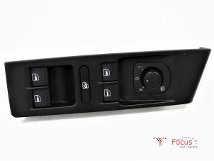 Gebruikte Combischakelaar ramen Volkswagen Passat Variant (365) 1.6 TDI 16V Bluemotion Prijs € 9,95 Margeregeling aangeboden door Focus Automotive