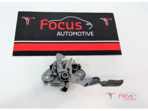 Gebruikte Slotmechaniek Motorkap Citroen Xsara Picasso (CH) 1.6i Prijs € 15,00 Margeregeling aangeboden door Focus Automotive