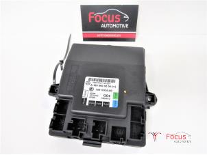 Gebruikte Deur module Mercedes B (W245,242) 1.5 B-160 16V Prijs € 25,00 Margeregeling aangeboden door Focus Automotive