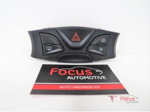 Gebruikte Paniekverlichtings Schakelaar Ford Ka II 1.3 TDCi 16V Prijs € 10,00 Margeregeling aangeboden door Focus Automotive