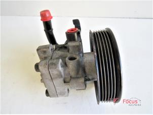 Gebruikte Servopomp Hyundai Santa Fe I 2.0 CRDi 16V 4x2 Prijs € 45,00 Margeregeling aangeboden door Focus Automotive