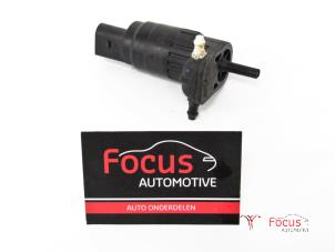 Gebruikte Ruitensproeierpomp voor Skoda Fabia II Combi 1.2 TSI Prijs € 4,95 Margeregeling aangeboden door Focus Automotive