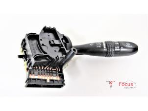 Gebruikte Schakelaar Ruitenwisser Kia Picanto (BA) 1.1 CRDi VGT 12V Prijs € 25,00 Margeregeling aangeboden door Focus Automotive
