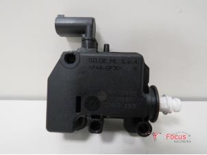 Gebruikte Motor Tankklepvergrendeling BMW 1 serie (F20) 116d 1.6 16V Efficient Dynamics Prijs € 14,95 Margeregeling aangeboden door Focus Automotive