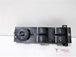 Gebruikte Schakelblok ruiten Ford Focus 2 1.8 TDCi 16V Prijs € 20,00 Margeregeling aangeboden door Focus Automotive