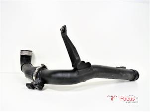 Gebruikte Intercooler Buis Seat Ibiza IV SC (6J1) 1.4 TDI Prijs € 14,95 Margeregeling aangeboden door Focus Automotive