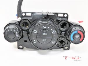 Gebruikte Kachel Bedieningspaneel Ford Fiesta 6 (JA8) 1.6 TDCi 16V Prijs € 30,00 Margeregeling aangeboden door Focus Automotive