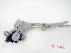 Gebruikte Ruitmechaniek 4Deurs rechts-voor Nissan Pixo (D31S) 1.0 12V Prijs € 19,95 Margeregeling aangeboden door Focus Automotive