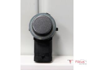 Gebruikte PDC Sensor Volkswagen Touran (5T1) 1.4 TSI Prijs € 24,20 Inclusief btw aangeboden door Focus Automotive